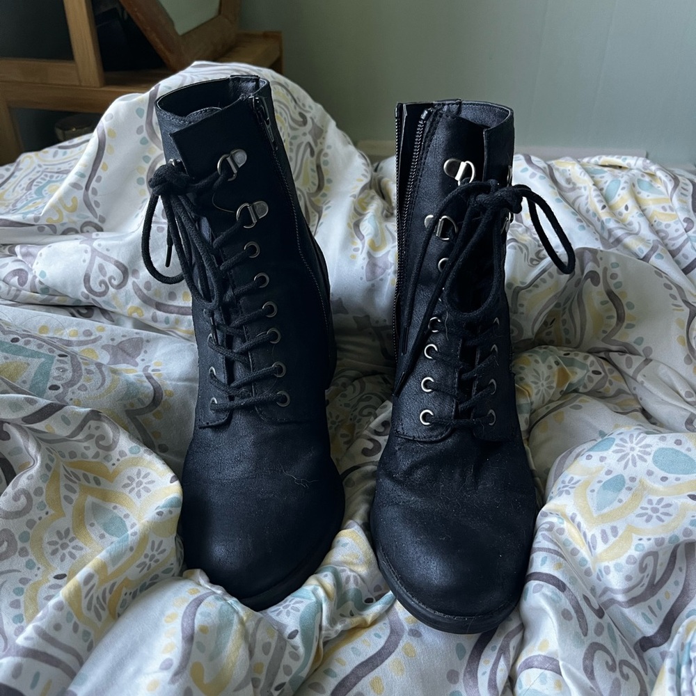 BLACK “lace up” Boots